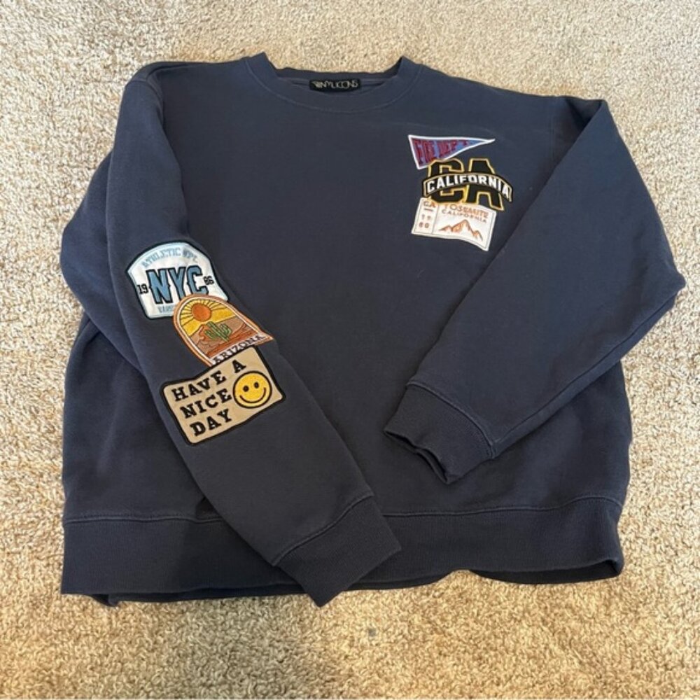 Blue patch sweatshirt